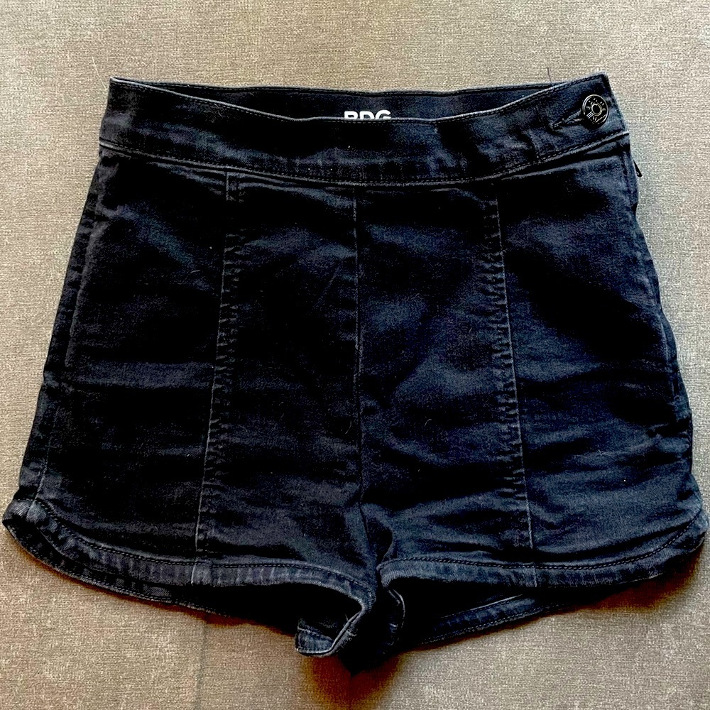 BDG high waisted, side zip shorts